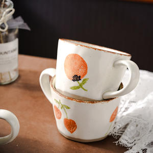 Mug en céramique nordique minimaliste, peint à la main avec un motif floral, tasse individuelle pour café ou eau, usage domestique - Product Image 3