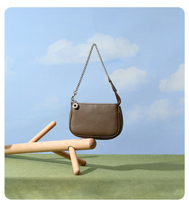 ¡Novedad <span class=keywords><strong>de</strong></span> 2025! Bolso <span class=keywords><strong>de</strong></span> mano <span class=keywords><strong>de</strong></span> cuero para mujer, <span class=keywords><strong>diseño</strong></span> <span class=keywords><strong>de</strong></span> bolso axilar Simple con cadena, cierre <span class=keywords><strong>de</strong></span> cremallera suave, forro <span class=keywords><strong>de</strong></span> cuero genuino - Product Image 3