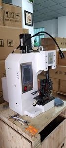 Servo Terminal Press para aplicaciones de la industria eléctrica - Product Image 4