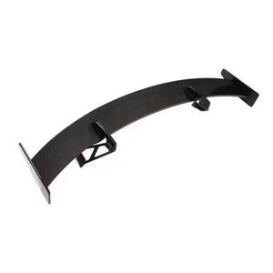 Pièces de voiture à bon <span class=keywords><strong>prix</strong></span> système de carrosserie automobile pour <span class=keywords><strong>Audi</strong></span> <span class=keywords><strong>Q8</strong></span> mise à niveau vers un petit kit en fibre de carbone performant comprenant un becquet d'aile arrière - Product Image 1