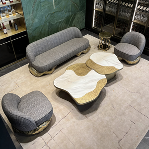 Ensemble de canapés italiens modernes de luxe, design haut de gamme, salon de villa, tissu en velours, base en laiton, <span class=keywords><strong>fauteuil</strong></span> sectionnel incurvé en cuir - Product Image 1