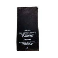 Etiquettes de vêtement sérigraphiées en satin de soie personnalisées et écologiques de haute qualité 1000PCS Set Soft Black Smooth Care Center Fold