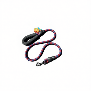 สายจูงสัตว์เลี้ยงทรงกลมขนาด 12 มม. x 1.2 ม. ด้ามจับสีสันสวยงาม คุณภาพพรีเมียม จับถนัดมือ - Product Image 1