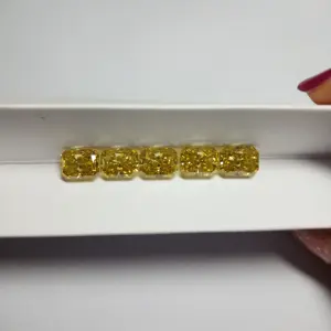 黄色香槟色辐射切割硅石钻石价格每1克珠宝制作合成硅石