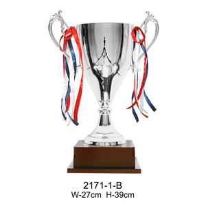 Trofeo de Metal con Grabado de Sombra 2171-1 con Base de Madera, Plateado, Novedoso y Elegante, para Deportes, Fútbol, Baloncesto - Product Image 4