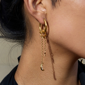 Pendientes colgantes de moda, chapados en oro de 18 quilates, aleación de zinc, diseño de sol, luna y estrella, con borlas, forma geométrica, para mujer - Product Image 3
