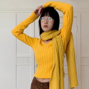 Suéter Casual de Mujer con Cuello Redondo y Estampado de Oso Bordado, Personalizable, de Punto, Informal - Product Image 4