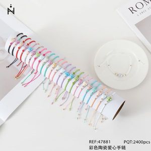 Braccialetti con perline a cuore in ceramica colorata Z, 2400 pezzi, gioielli regalo unisex in stile carino - Product Image 1