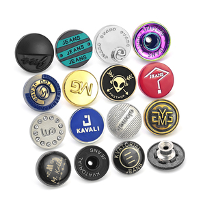 KUNSHUO Botones Vaqueros Cuadrados de Aleación de Zinc con Logotipo Grabado para Vaqueros - Product Image 4