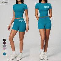 Nouvel ensemble de yoga taille haute pour femme, coupe ajustée, pour le sport en extérieur, la course et le fitness, collection été 2026
