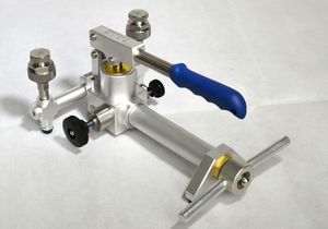 दबाव ट्रांसमीटर दबाव गेज पोर्टेबल दबाव कैलिब्रेटर उच्च सटीकता दबाव सेंसर 1 वर्ष की वारंटी स्टेनलेस स्टील - Product Image 4