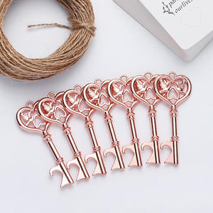 พวงกุญแจที่เปิดขวดรูปหัวใจและนกพิราบแบบกำหนดเองสำหรับงานแต่งงานงานเลี้ยงโปรดปรานสำหรับ<span class=keywords><strong>แขก</strong></span> - Product Image 2