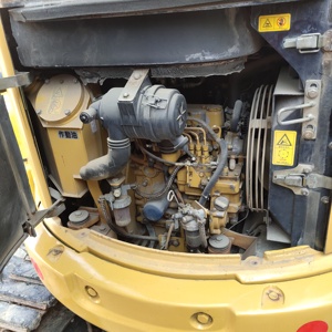 รถขุดตีนตะขาบไฮดรอลิกขนาดเล็กมือสอง Caterpillar CAT 302 303.5 304 ขนาด 2-4 ตัน เครื่องจักรก่อสร้างจากจีน - Product Image 4