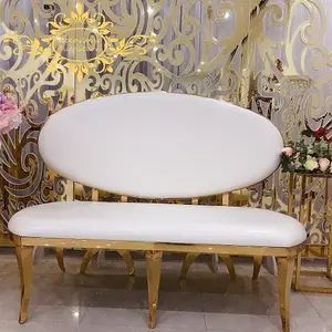 Oval geformte Hochzeit Edelstahl Sofa goldene Farbe von Occasions Furniture gemacht