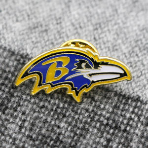 Broche en métal avec badge des Ravens de Baltimore, bijoux sportifs en promotion pour les fans de football des 32 équipes, cadeau personnalisé, vente en gros - Product Image 1