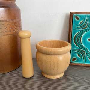 Ensemble mortier et pilon en bois de haute qualité presse-ail fait à la main pour une utilisation en cuisine à bas prix de HUMAYUN WORLD CRAFTS - Product Image 1