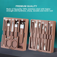 Ensemble de manucure professionnel 13 pièces en acier inoxydable avec tiroir double couche et miroir intégré, incluant coupe-ongles et outils pour cuticules
