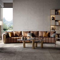 Canapé au design incurvé unique, en cuir, moderne, en acier inoxydable doré, dossier haut, canapé de luxe pour villa, salon, 4 places, grande taille