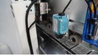 Machine à chantourner CNC intelligente JIYU JY-869JKSCF avec servomoteur, coupe de finition à 4 têtes, suivi de bord intérieur et roue auxiliaire pour bord étroit