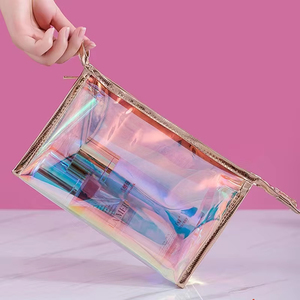 Bolsa de Cosméticos de Viaje Transparente de TPU de Alta Calidad para <span class=keywords><strong>Mujer</strong></span>, con Cierre de Cremallera, Moderna, Resistente al Agua, para Artículos de Tocador, con Diseño Láser - Product Image 2