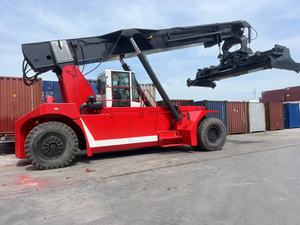 CVS Ferrari CVS45 45 Ton Container Reach Stacker, Complete Container Spreader, Ready Stock Used Port Machinery - Product Image 2