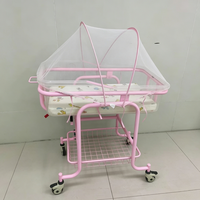 Lit bébé réglable pour enfant, berceau médical pour nourrisson 82x48x95cm avec roulettes, construction en acier et ABS pour crèche, soins à domicile, hôpital