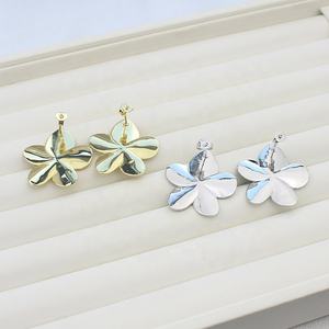 Bijoux en cuivre à la mode CH-LAE0479 vente en gros de boucles d'oreilles en plaqué or pour femmes - Product Image 2