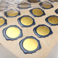 Autocollant en vinyle collant transparent personnalisable avec cercle en résine époxy pour produits de maquillage parfum vin