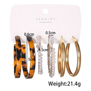 Ensemble de boucles d'oreilles créoles géométriques en alliage pour femmes, clous d'oreilles en perles dorées, bijoux de mode, origine Yiwu - Product Image 4