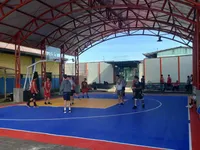 Le plastique matériel de verrouillage de cour portative de sport couvre de tuiles le plancher provisoire de basket-ball extérieur