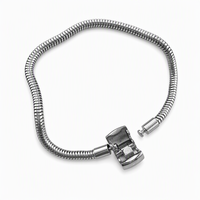 Bracelet à breloques chaîne serpent avec fermoir cœur, élégant et ajustable, bijou de mode, cadeau pour femmes et jeunes filles