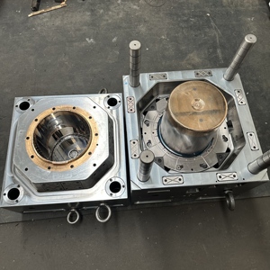 Molde Personalizado OEM para Balde Plástico de 5L, 10L, 20L com Tampa, Molde para Balde de Tinta, Fabricante de Moldes de Taizhou - Product Image 4