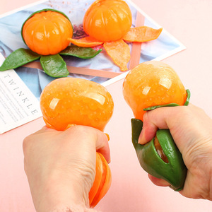 Nueva Llegada: Pelota Antiestrés de Frutas, Bolas Sensoriales Elásticas de Naranja con Cuentas de Agua, Juguetes TPR para Aliviar la Ansiedad para Niñas y Niños - Product Image 2