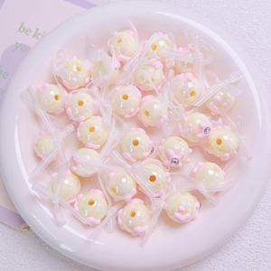 Perles acryliques 3D peintes à la main, perles colorées en forme de diamant, perles lâches de 16 mm de forme irrégulière pour chaîne de téléphone portable DIY - Product Image 6