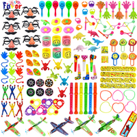Vente en gros de 120 pièces de cadeaux de carnaval en plastique pour garçons jouets de fête d'anniversaire assortiment parfait Pinata accessoires de jouets gonflables
