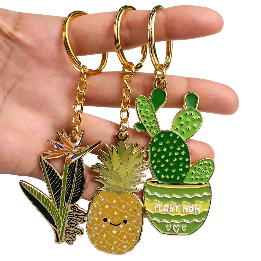 Wholesale personalized made fashion designer luxury cute logo metal key chain ring accessories custom keychain