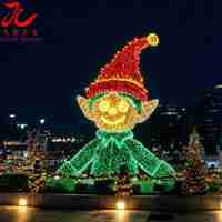 Sculpture lumineuse de Noël en forme d'elfe, motif lumineux en fil métallique personnalisé, projet clé en main pour l'affichage de Noël en ville
