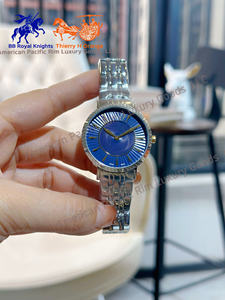 Montre à quartz de luxe pour femme de marque originale avec fonctions LED, boîtier rectangulaire/carré/triangulaire, bracelet en acier inoxydable - Product Image 5