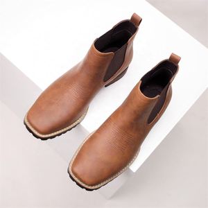Botas Chelsea Occidentales de Cuero Genuino Hechas a Mano con Logotipo Personalizado, Botas Chukka Planas Casuales para Hombre - Product Image 3