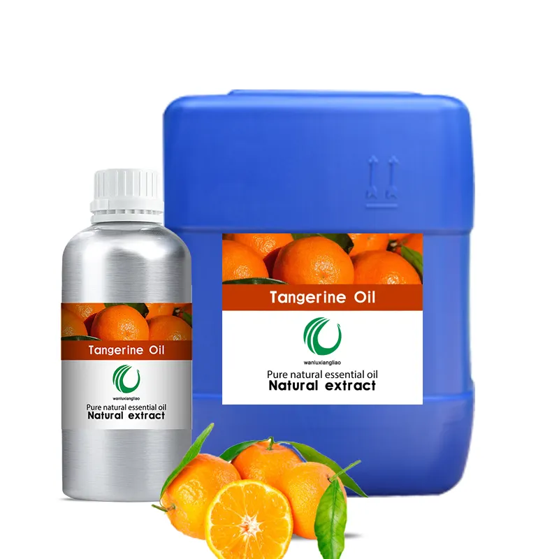 100% Huile essentielle de mandarine biologique naturelle végétale biologique utilisée comme antiseptique et massage de soin des cheveux de la peau