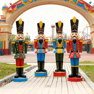 Мультфильм персонаж британский солдат Щелкунчик смолы из стекловолокна Рождественская уличная Декоративная скульптура для входа в отель - Product Image 2