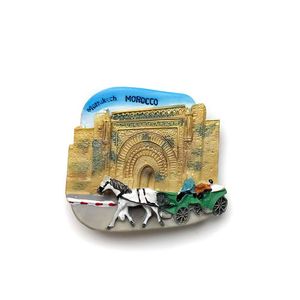 Aimant de réfrigérateur personnalisé peint à la main, Marrakech, Maroc, en résine, avec un design 3D de chameau du désert et de kasbah ancienne, aimant souvenir - Product Image 5