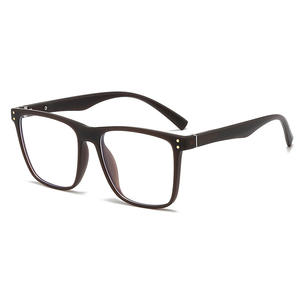 แว่นตาป้องกันแสงสีฟ้าทรงสี่เหลี่ยมสไตล์พังก์ น้ำหนักเบา ขาแว่นแบบสปริง TR90 สายไหม ใช้ได้ทั้งชายและหญิง เหมาะกับทุกใบหน้า - Product Image 3