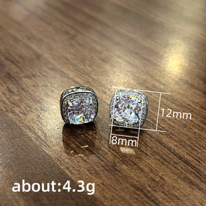 Orecchini a Perno Quadrati con Cristalli Incastonati per Donne, Accessori Eleganti e alla Moda per Uso Quotidiano - Product Image 5