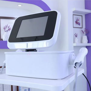 Appareil de raffermissement cutané à aiguilles isolées dorées pour l'élimination des rides, des ridules, des cicatrices d'acné et des vergetures, soin <span class=keywords><strong>visage</strong></span> et corps, pour usage <span class=keywords><strong>en</strong></span> spa et nettoyage du <span class=keywords><strong>visage</strong></span> - Product Image 1