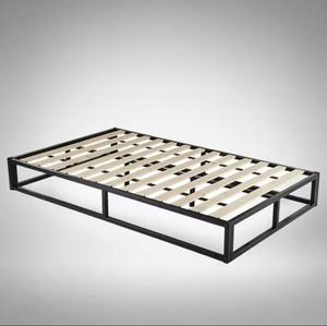 Khung giường nền đen hiện đại với thiết kế bằng gỗ và kim loại, tiện lợi cho việc lắp ráp giường gấp trong phòng ngủ theo phong cách hiện đại - Product Image 6