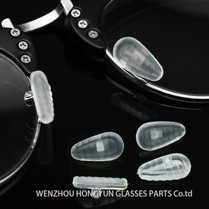 <span class=keywords><strong>Coussinets</strong></span> de <span class=keywords><strong>nez</strong></span> <span class=keywords><strong>en</strong></span> <span class=keywords><strong>silicone</strong></span> à coussin d'air <span class=keywords><strong>en</strong></span> forme de vague pour <span class=keywords><strong>lunettes</strong></span>, massage invisible antidérapant, sans traces de pression, pour <span class=keywords><strong>lunettes</strong></span> - Product Image 4