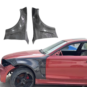 Aile avant latérale en fibre de carbone noire personnalisée pour BMW E82 1M Wide-body – Amélioration des performances de la voiture - Product Image 1