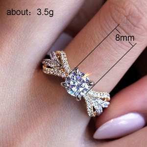 Anello da Donna Bicolore con Pietra Taglio Quadrato Scintillante Stile Pavé, Gioiello da Dito alla Moda - Product Image 3