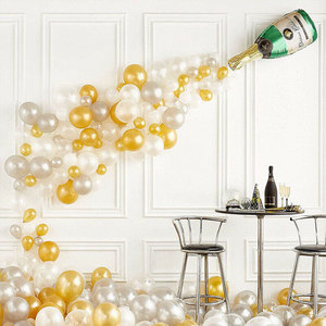 Bouteille De Champagne Gonflable Et Ballons Pour Décoration De Fête